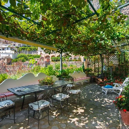 Yourhome - Iolanda Charming House Holiday home